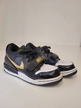 Tênis Com Velcro E Cadarço Preto Nike 35